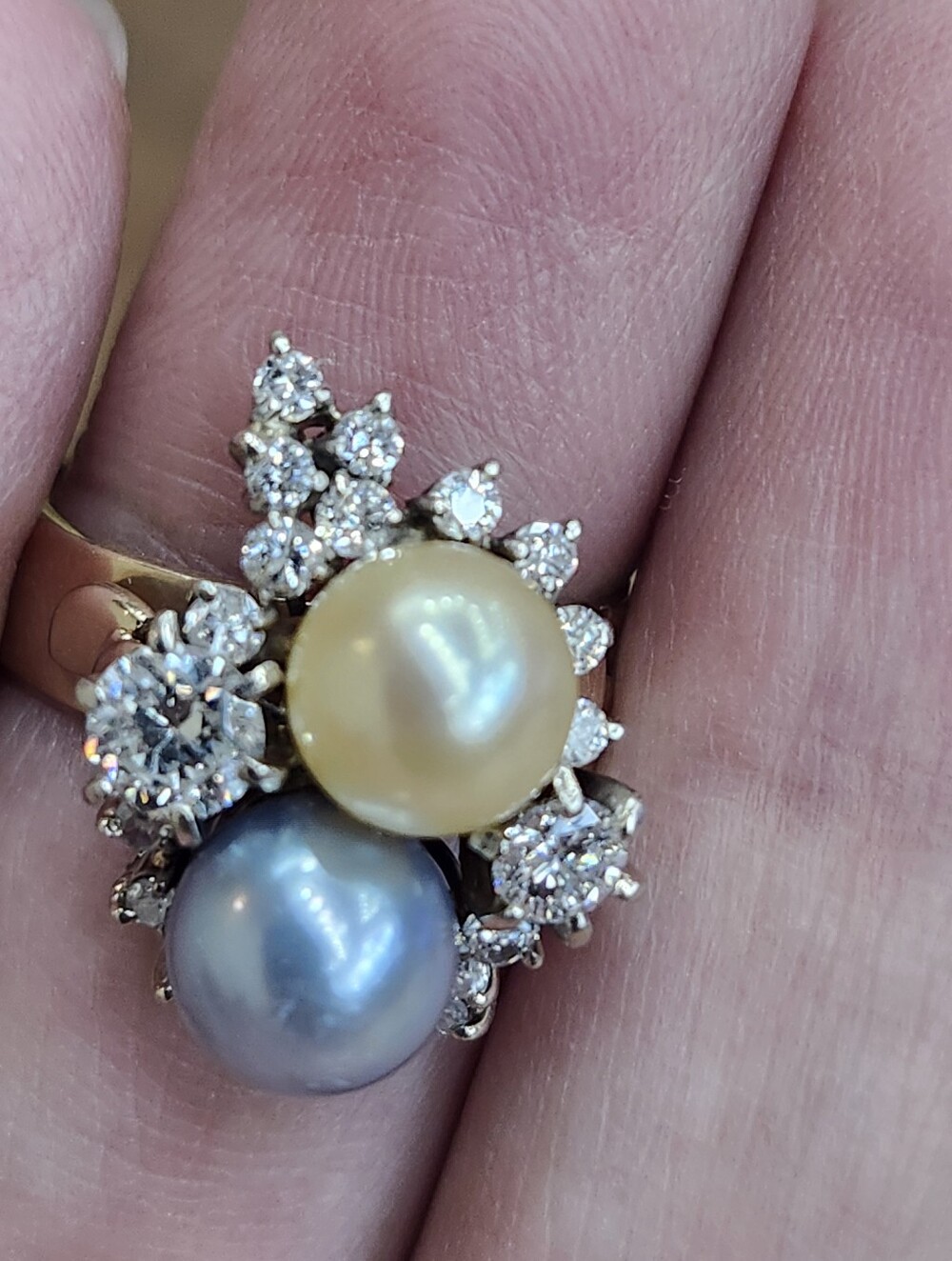 Beautifull Diamond Ring With South Sea Peael